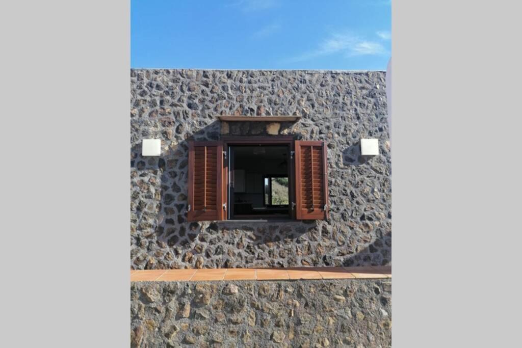 Open Space A Due Passi Dal Mare Isola di Ustica Εξωτερικό φωτογραφία